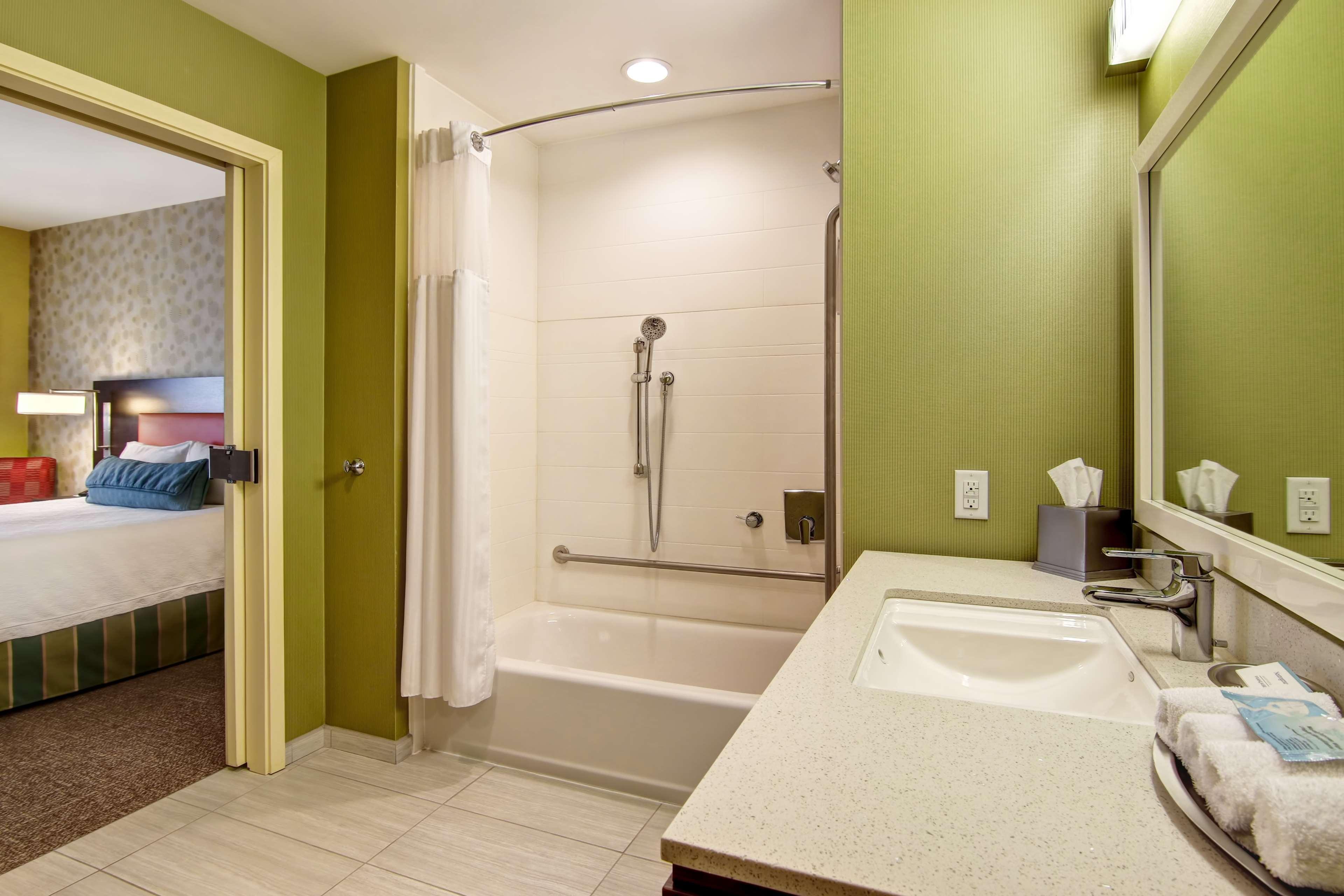Home2 Suites By Hilton West Edmonton Eksteriør billede