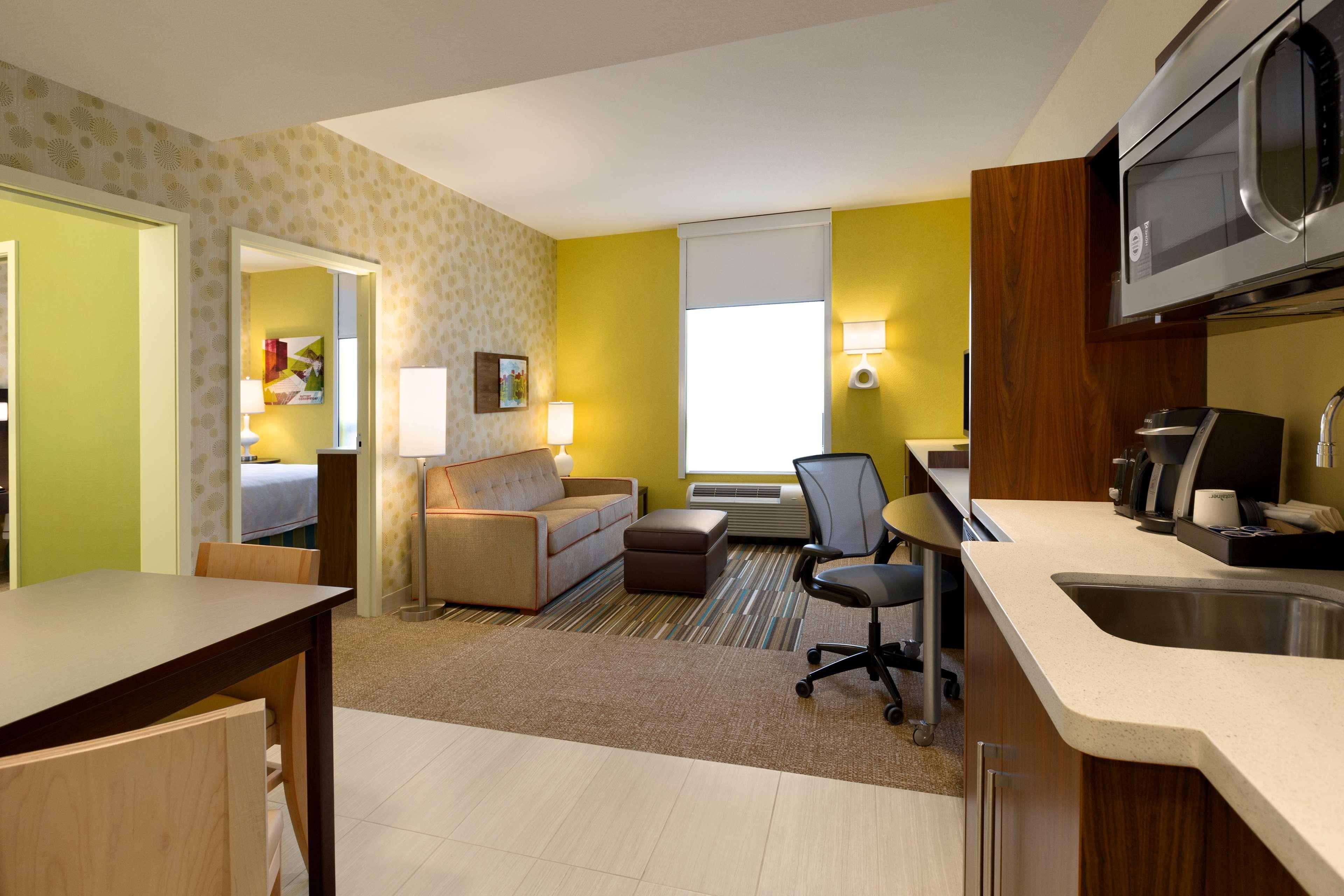 Home2 Suites By Hilton West Edmonton Eksteriør billede