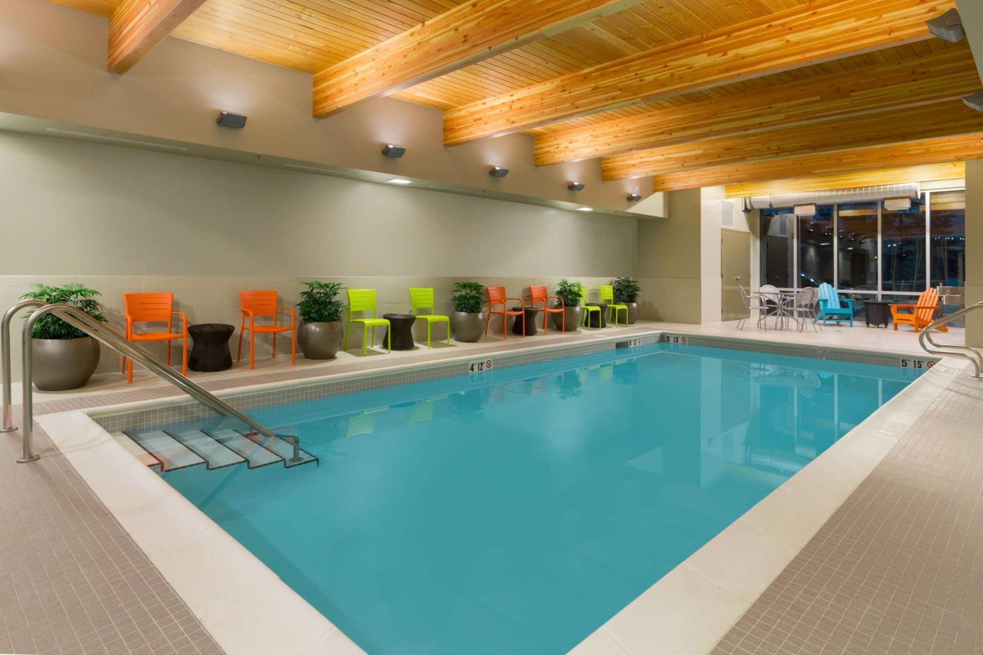 Home2 Suites By Hilton West Edmonton Eksteriør billede